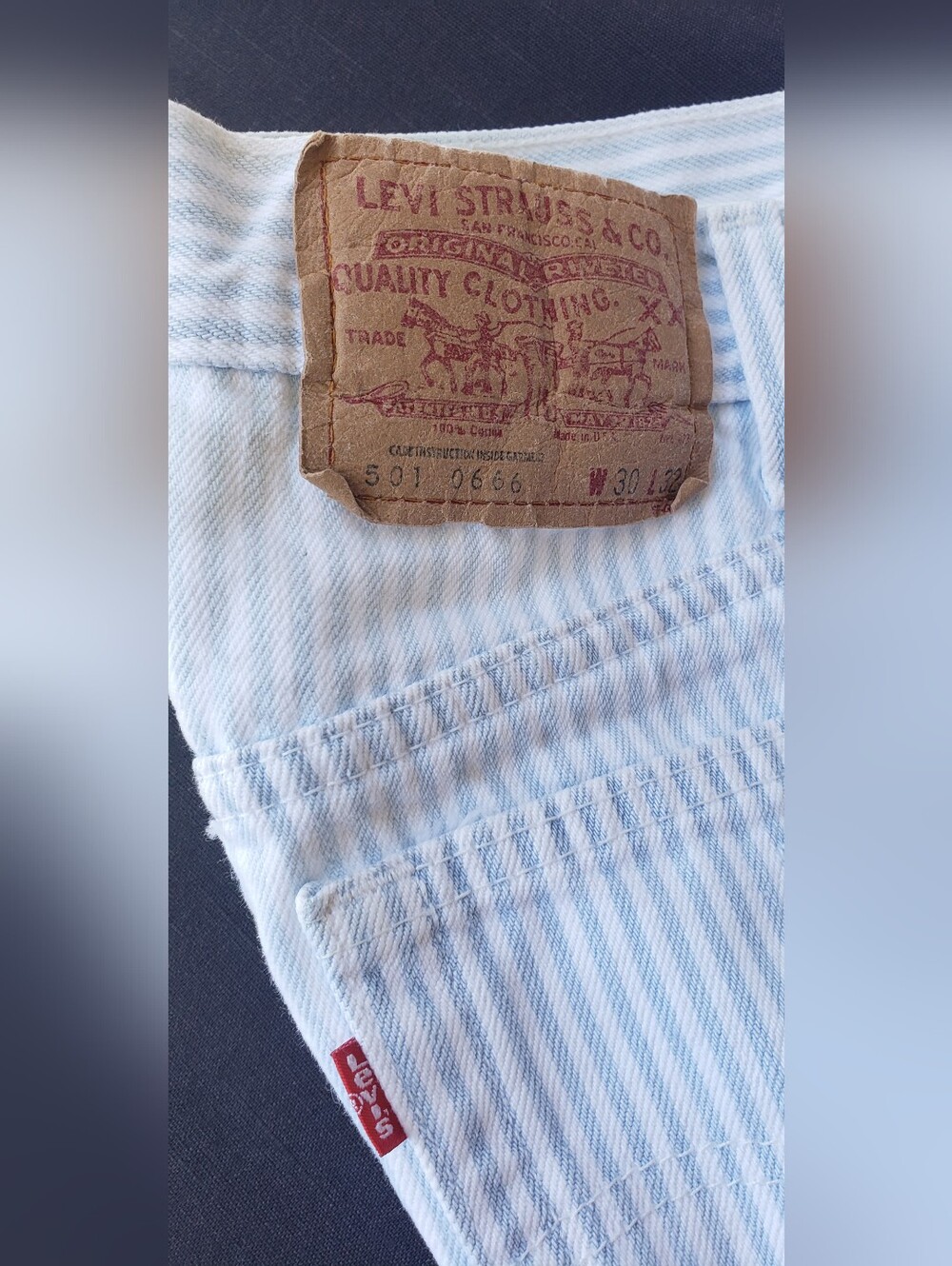Levi's Men's Light Blue & White Striped Straight Jeans 30Wx32L